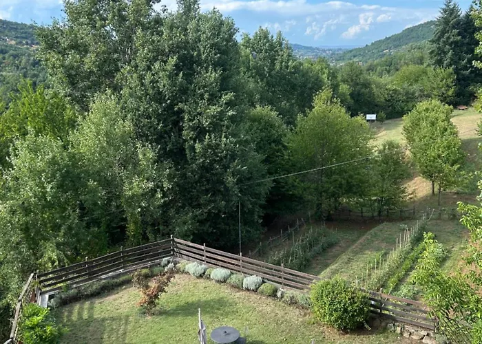 Cascina Ciosse Bed & Breakfast 3*